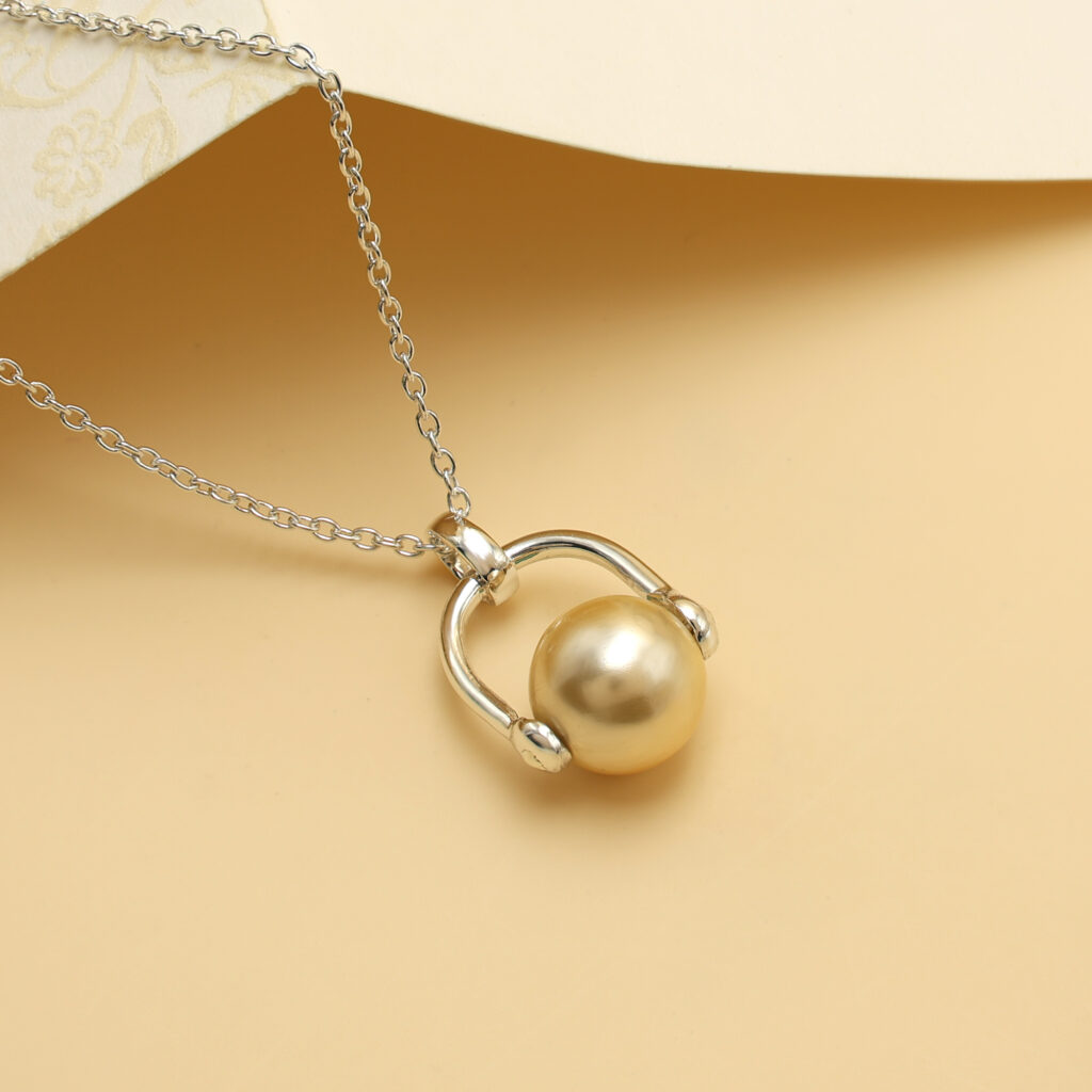 Real Freshwater Cultured Pearl Halo Pendant Necklace in Sterling Silver